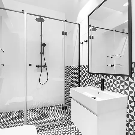 아파트 Penthouse Z Widokiem Na Morze 달로브코